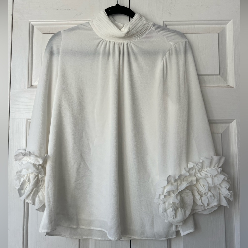 Vince Camuto Women's Ruffle Mock Neck Blouse, S, like new! Off white